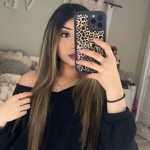 Meet your Posher, Elly